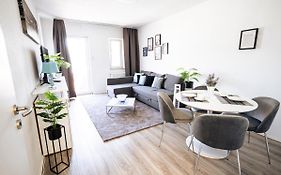 City Suite - 5 Min To Hbf